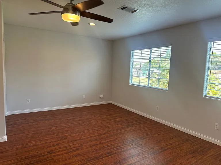 18620 Granite Ave — Photo 4