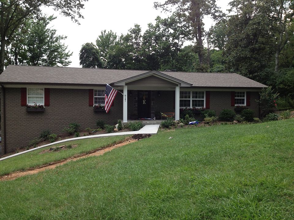 Freshly painted brick/hardie