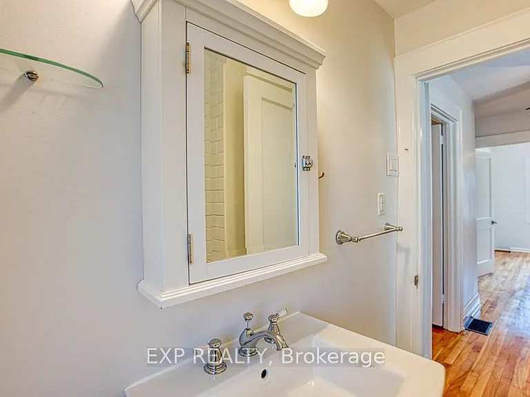 413 Holland Ave — Photo 39
