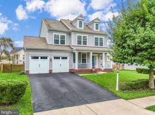 16321 Sandy Ridge Ct, Woodbridge, VA 22191