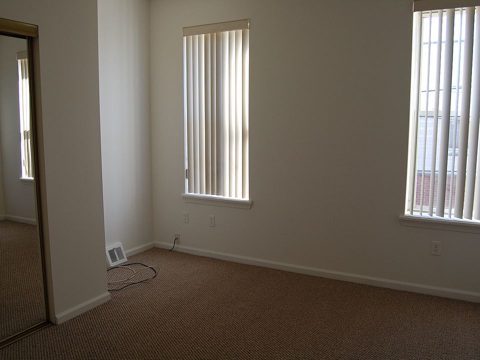 2nd image of 1146 Jackson St #2nd