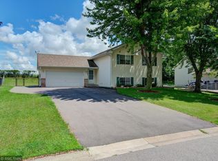 9285 Jergen Ave S, Cottage Grove, MN 55016