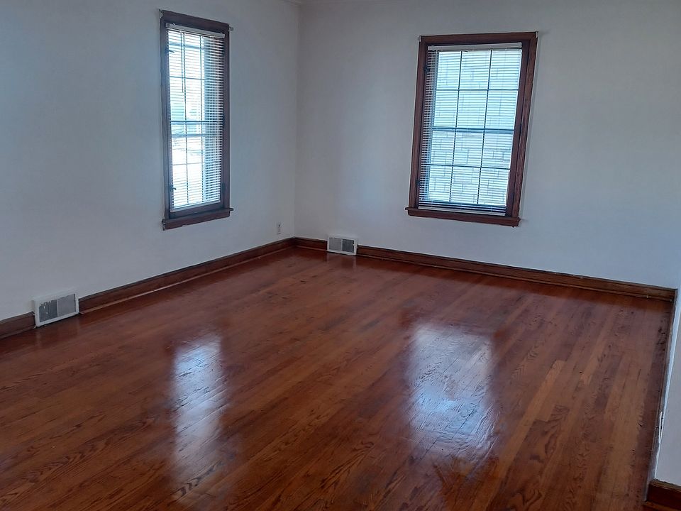 1st image of 2815 W Capitol Dr #3