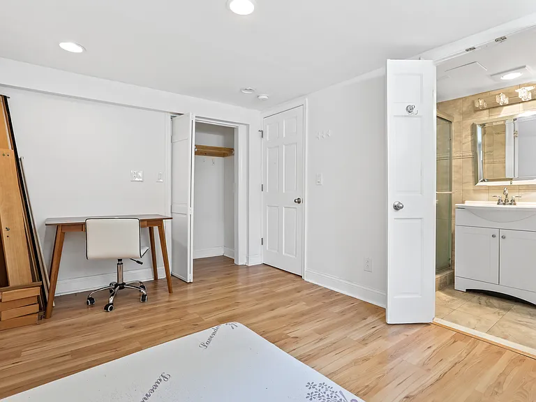 3539 Porter St NW — Photo 11