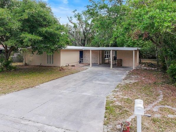 810 W River Dr, Temple Terrace, FL 33617