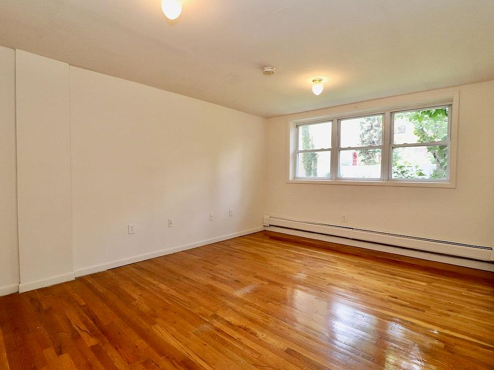 1st image of 618 Park Ave #1