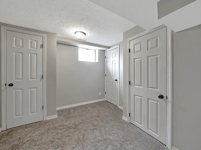 3260 Hitchcock St — Photo 26