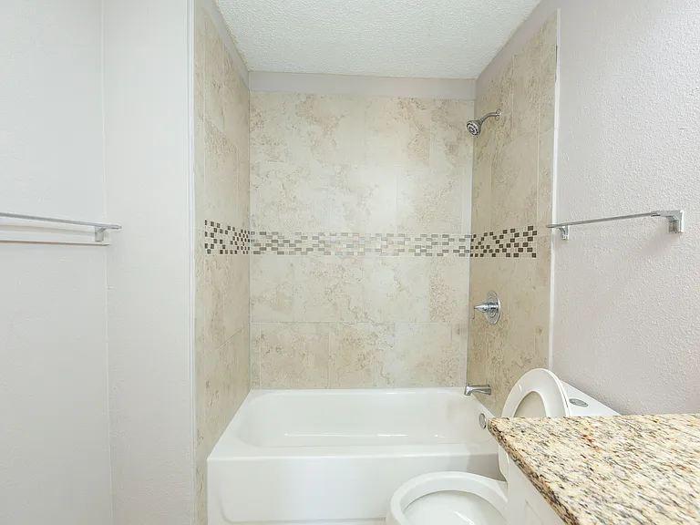 6718 Scarlet Dr — Photo 25