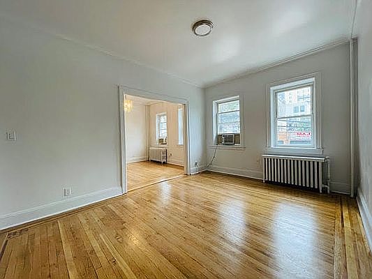 1st image of 5-19 50th Ave #1B