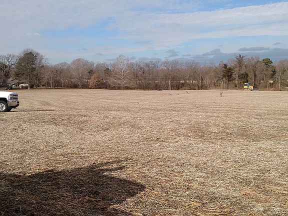 45 acres, 2 ponds. 5.5  acres timber
