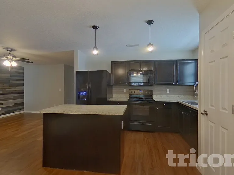 77094 Crosscut Way — Photo 6