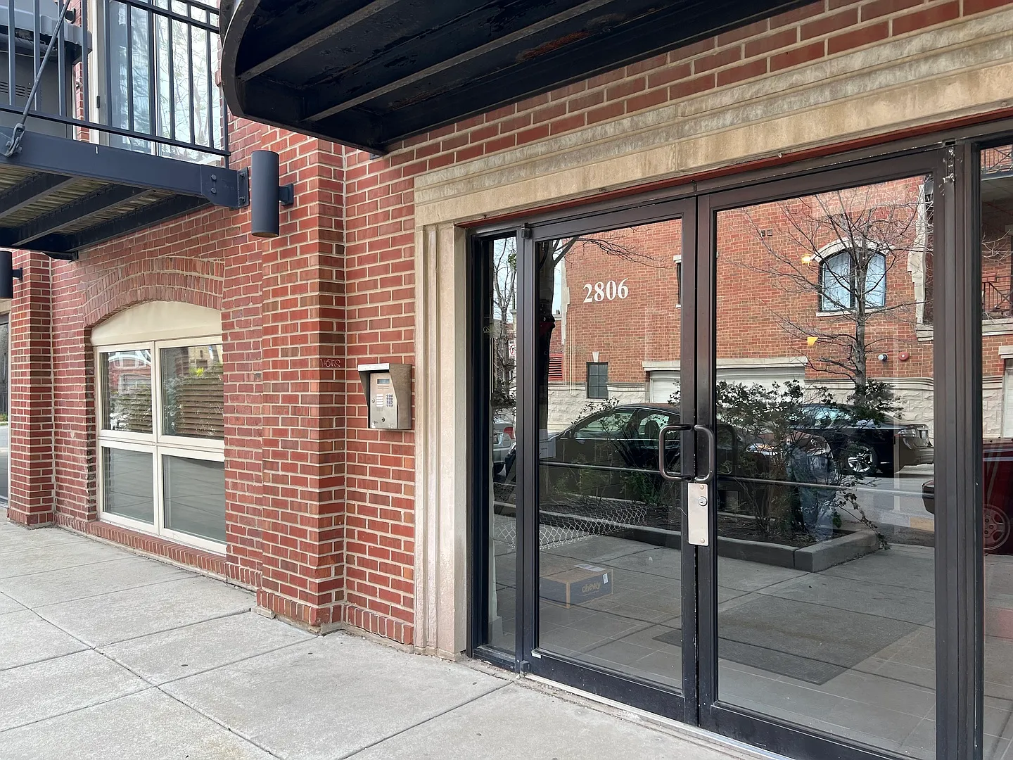 2806 N Oakley Ave APT 406, Chicago, IL 60618 | Zillow