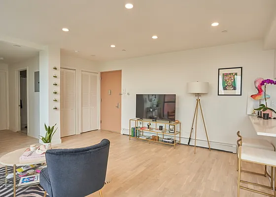 Rented by Bond New York | media 28