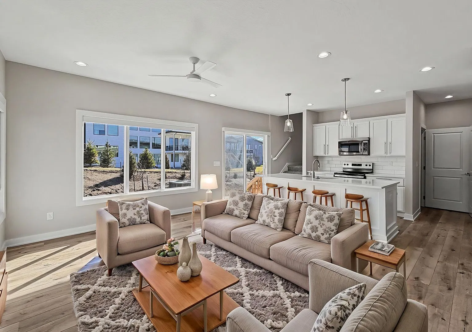 Beautiful & Spacious Townhomes W/ Two Car Garage- End Unit! — Photo 3