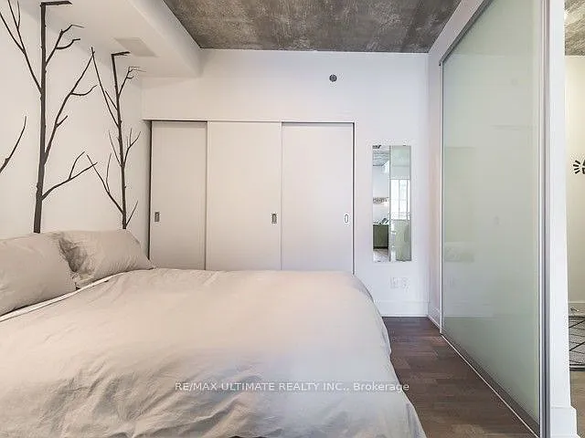 630 Queen St E #214 — Photo 11