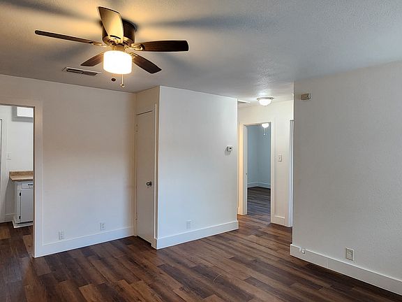 5th image of 1025 G Ave #1/2