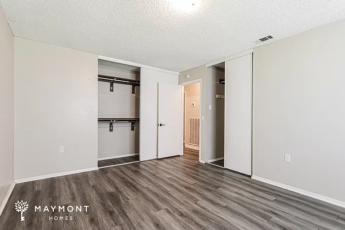 8243 Lone Shadow Trl — Photo 11