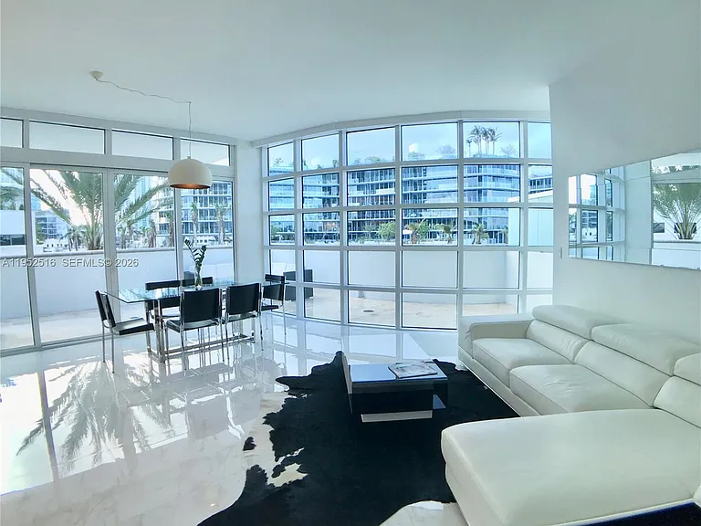 50 S Pointe Dr #LOFT4 — Photo 9
