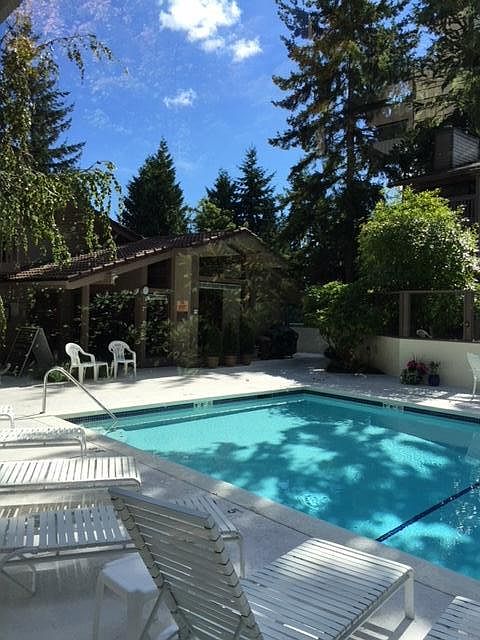 1st image of 13730 15th Ave NE APT E103