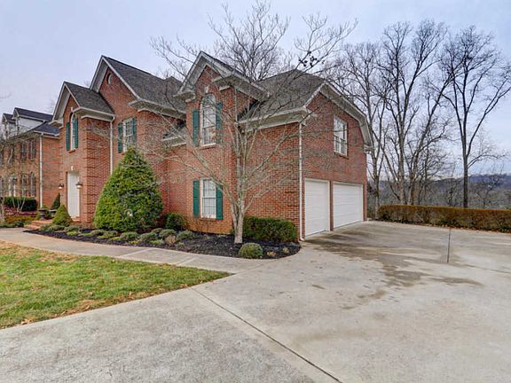 4th image of 822 Ivy Point Ln