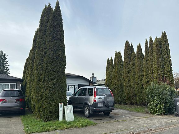 3rd image of 10106 54th Dr NE