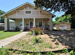 515 3rd St, Chandler, TX 75758