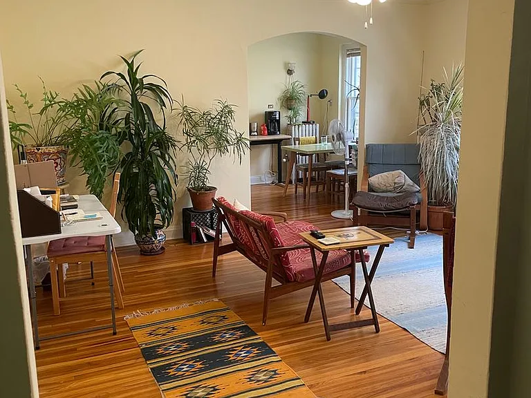 Taylor Apartments — Photo 16