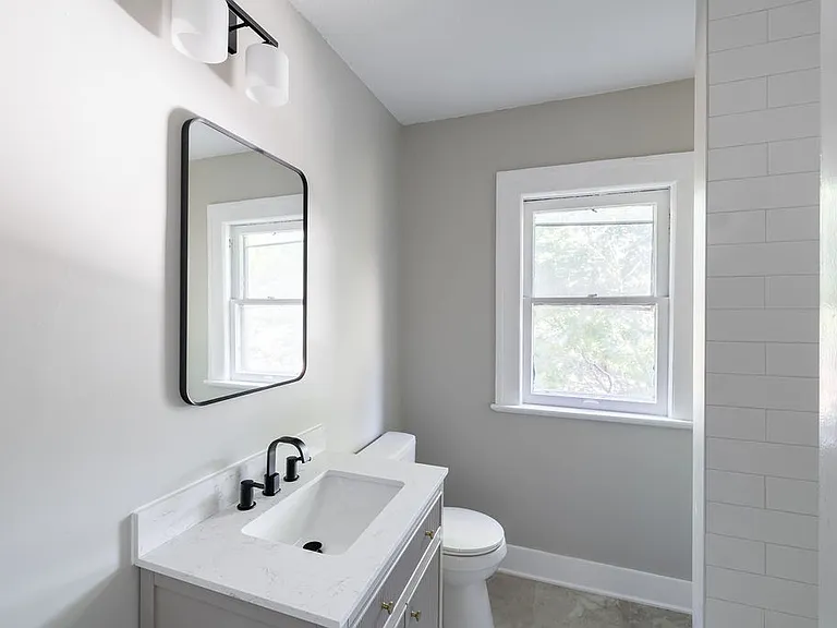 3554 N College Ave — Photo 21