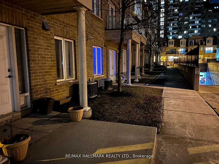 3029 Finch Ave W #14 — Photo 10