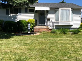 6475 Delores Blvd, Brookpark, OH 44142