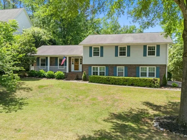 4842 McPherson Dr NE, Roswell, GA 30075