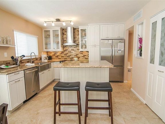 4th image of 2265 W Gulf Dr Unit 310A