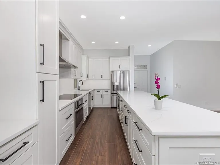 2198 SW Mayflower Dr — Photo 20