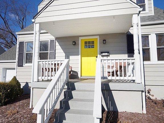 3rd image of 4824 Laurel Ave