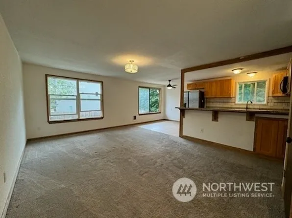 3429 136th St SW APT 1, Lynnwood, WA 98087
