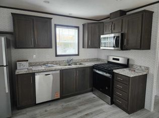 41 Audrey Ln, Bennington, VT 05201