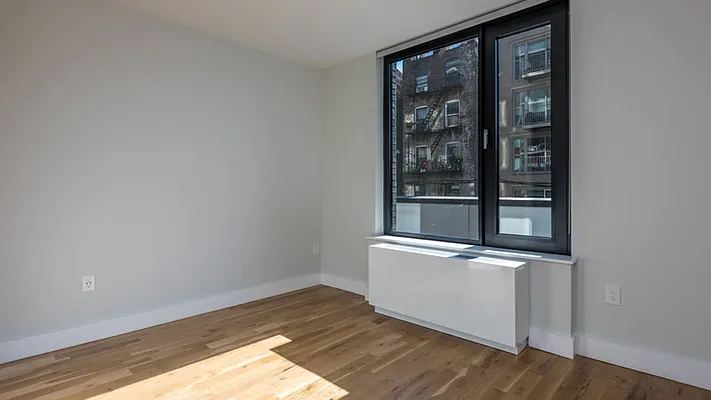 Rented by Nooklyn NYC LLC | media 46