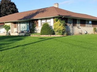 606 Elm St, Allenton, WI 53002