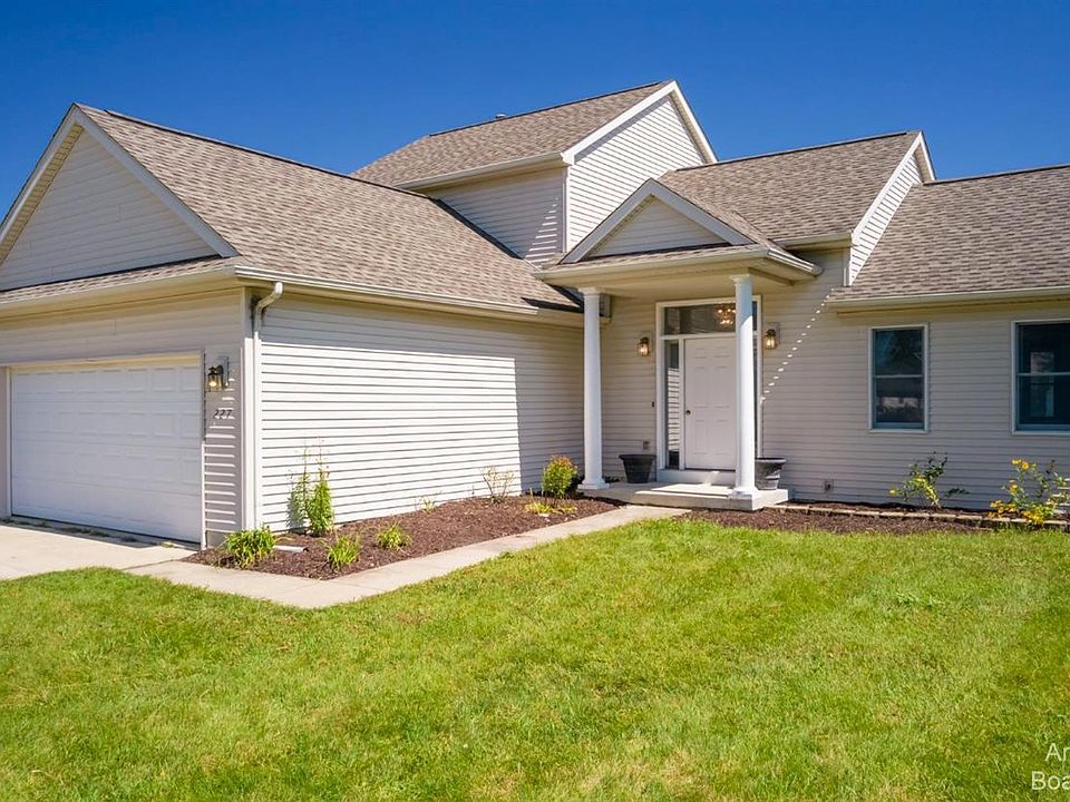 227 Ironwood Dr, Adrian, MI 49221 Zillow