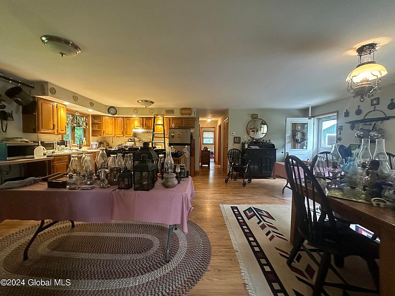 4th image of 7227 LaFayette Road