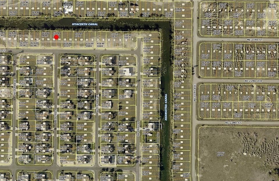 2nd image of 915 NE 23rd St