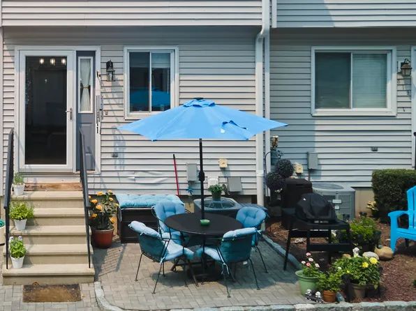 273 Derby Avenue #511, Derby, CT 06418