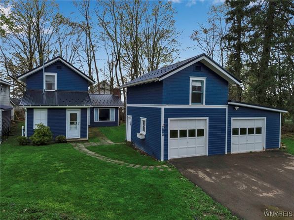 4712 Arrot Rd, Bemus Pt, NY 14712