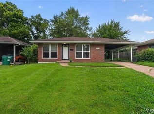 8808 Cherrywood Ln, Saint Louis, MO 63136