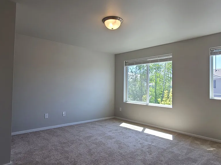 8709 56th St NE — Photo 16