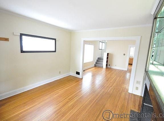 3rd image of 2963 Indianola Ave