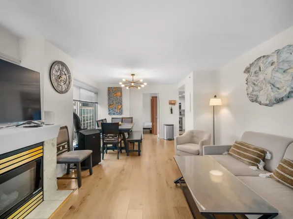 183 Keefer Pl #2204, Vancouver, BC V6B 6B9