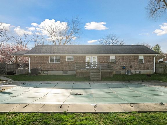 5th image of 310 Plum St