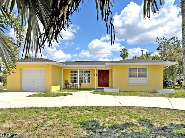 5201 Pocatella Ct, Cape Coral, FL 33904