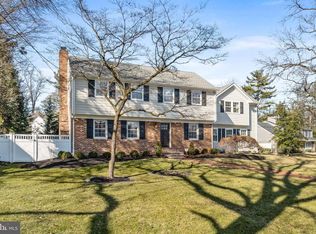 19 Upland Way, Haddonfield, NJ 08033